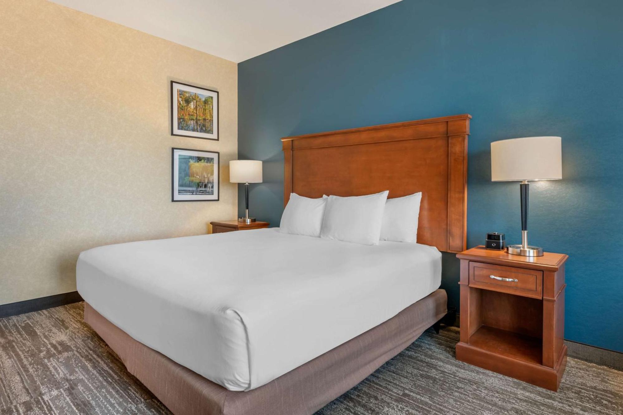 Drury Plaza Hotel Valdosta Bagian luar foto
